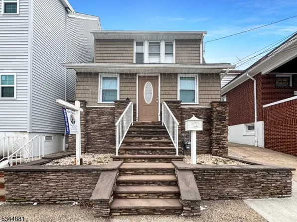 1035 E 23rd St, Paterson City, NJ 07513