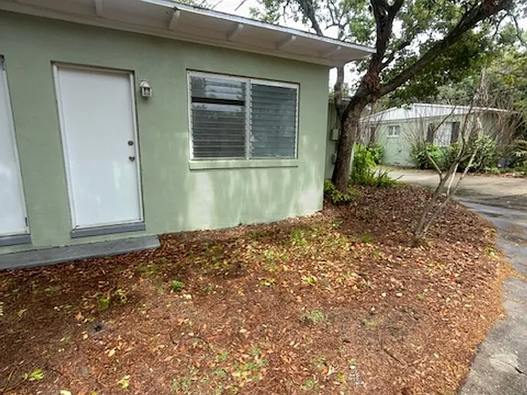 1016 Alba Dr — Photo 15