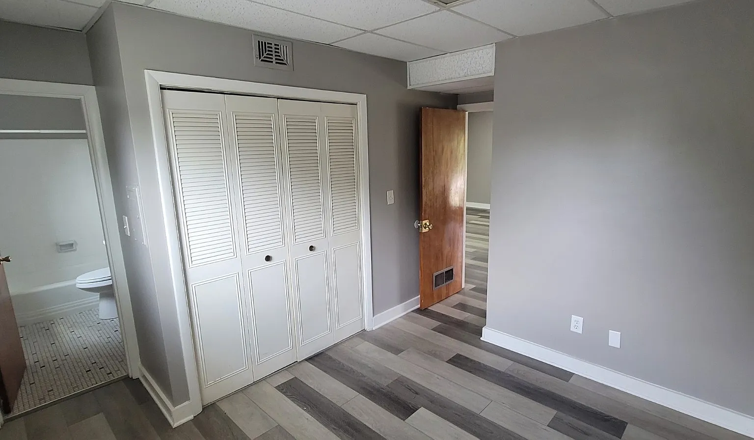 4215 S. Churchway - 10 — Photo 2