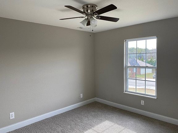 5th image of 8125 Broken Rock Ln