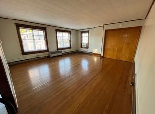 225 W Main St APT B, Mechanicsburg, PA