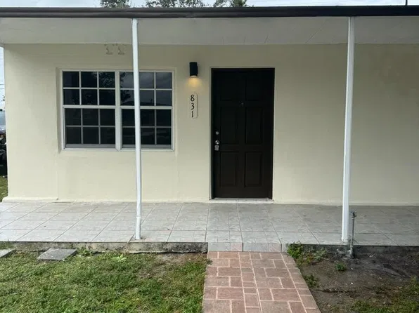 831 E 16th Pl, Hialeah, FL 33010