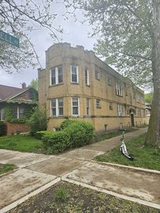2500 W Coyle Ave, Chicago, IL, 60645
