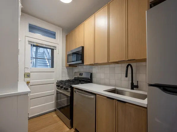 4912 N Kentucky Ave APT 1, Chicago, IL 60630