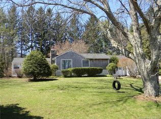 10 Macbean Dr, New Fairfield, CT 06812