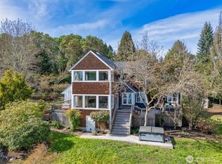 24404 48th Ln SW, Vashon, WA 98070