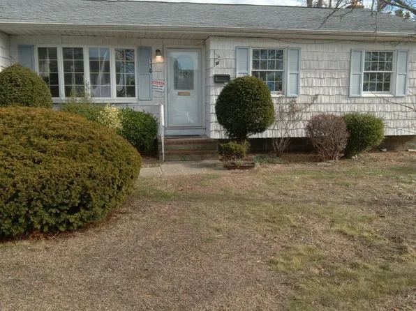 110 Volta Street, Copiague, NY 11726