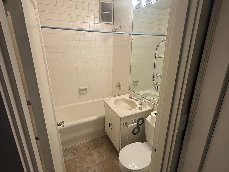 741 Federal Ave E — Photo 13