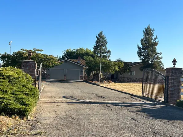 10172 E Underwood Rd, Acampo, CA 95220