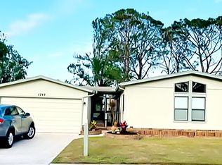 1249 Buena Vista Dr #1249, North Fort Myers, FL 33903