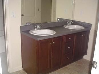 4th image of 2116 Farmdale Ct