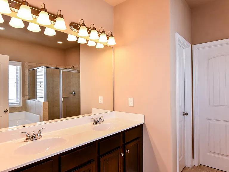 38 Ramapo Ct — Photo 38