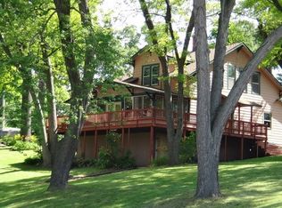 35264 N Ravine Ln, Ingleside, IL 60041