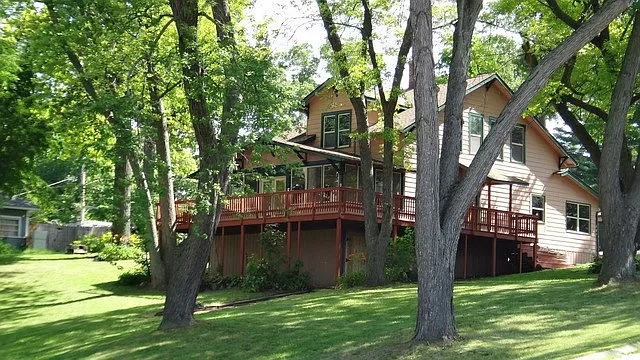35264 N Ravine Ln photo 1