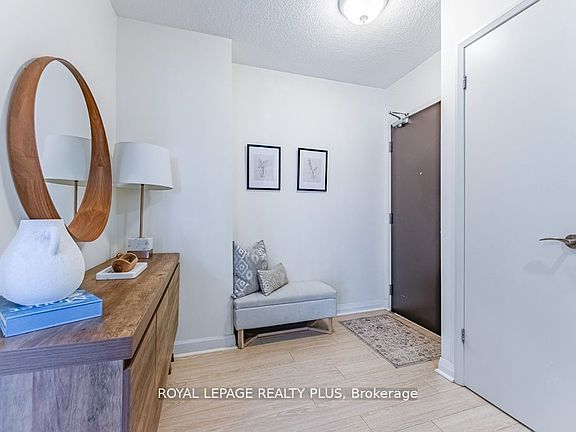 5th image of 5 Valhalla Inn Rd #2504