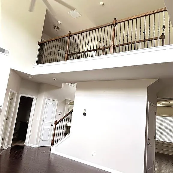 237 Franklin St — Photo 9
