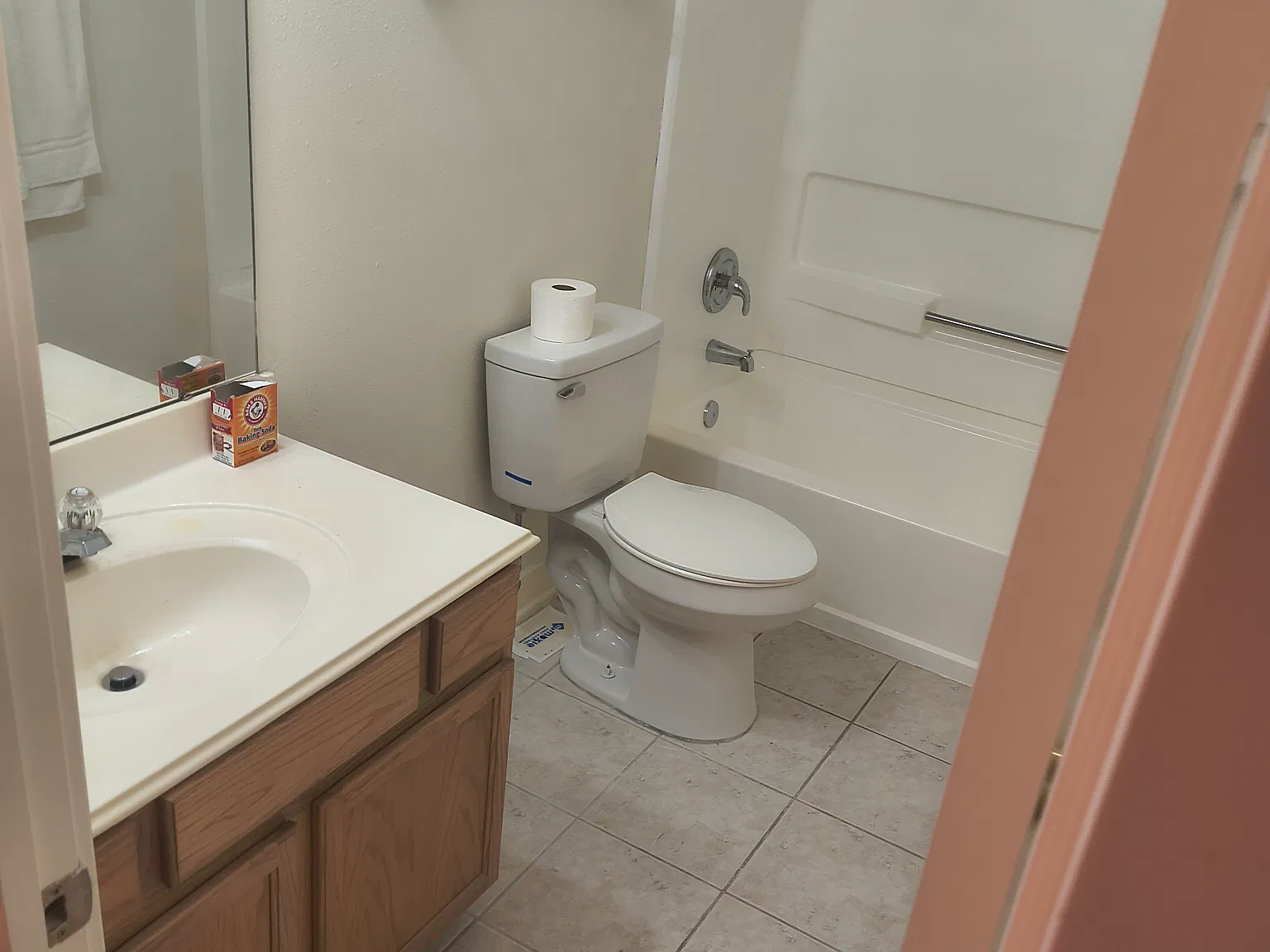 3 bed, 2.5 bath, 1590 sqft, $950 — Photo 2
