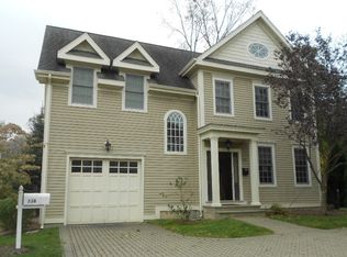 33 Catoonah St, Ridgefield, CT 06877