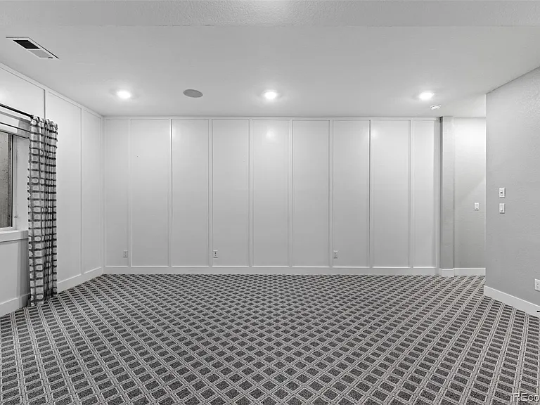 1694 Stable View Dr — Photo 20