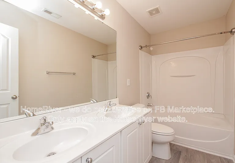 1740 Harland St — Photo 14