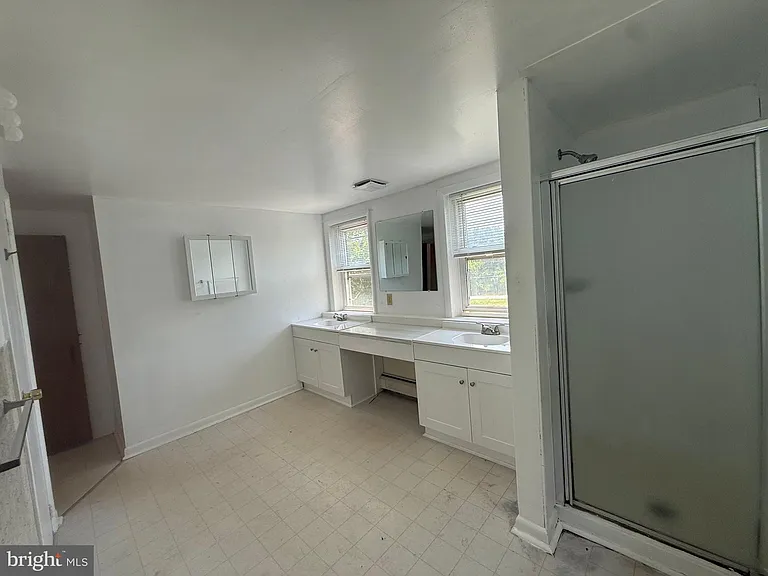 1001 School House Ln — Photo 23