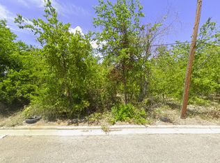 1907 Saint Louis St, Gatesville, TX 76528