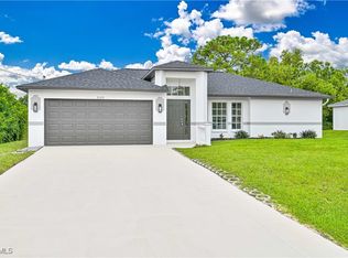 5125 30th St SW, Lehigh Acres, FL 33973