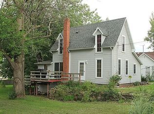 815 9th Ave, Wellman, IA 52356