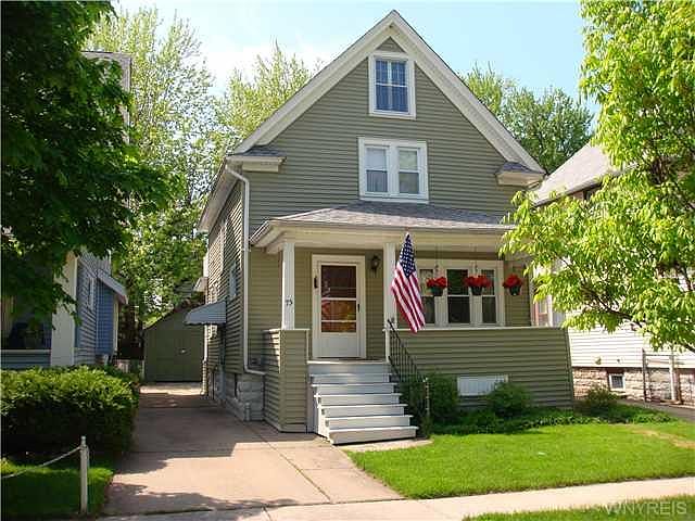1st image of 75 Parkwood Ave