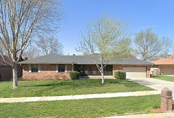 5948 SW 23rd Ter