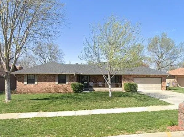 5948 SW 23rd Ter, Topeka, KS 66614