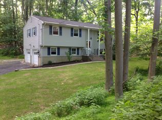 46 Valley View Rd, Warren, NJ 07059