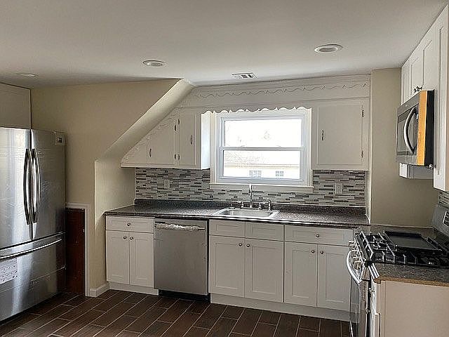 Unit B Kitchen