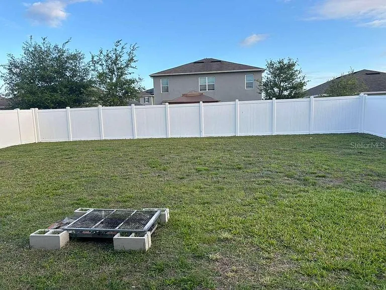 1872 Rustic Falls Dr — Photo 7