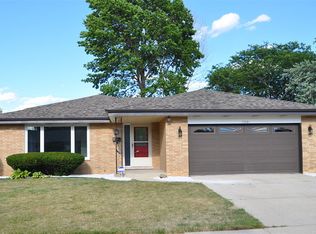 17061 Dobson Ave, South Holland, IL