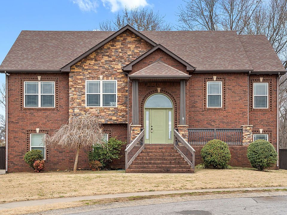 1st image of 801 Primrose Ct