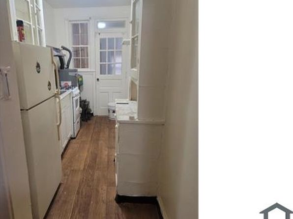 149 36th St NE APT 2