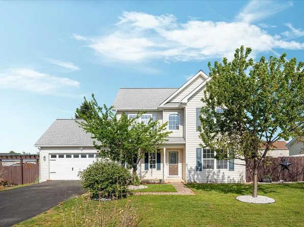 109 Fenimore Dr, Inwood, WV 25428