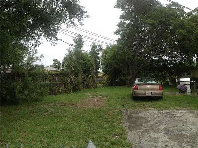 2nd image of 3861 NW 196th St