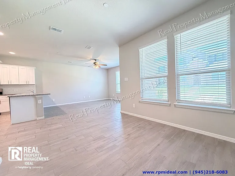 4808 Sparkling Ptwy — Photo 6