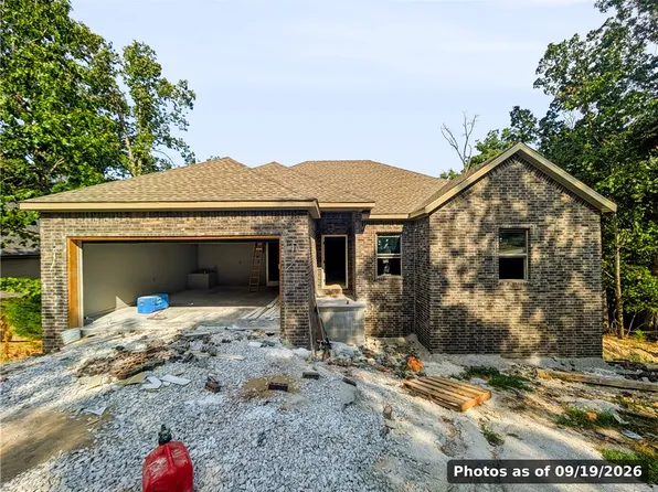 14 Wiltshire Dr, Bella Vista, AR 72714