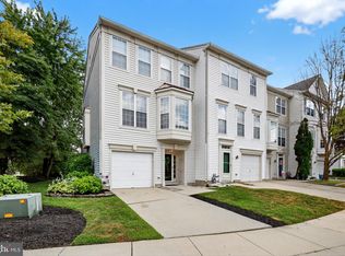 1 Firethorn Ln, Delran, NJ 08075