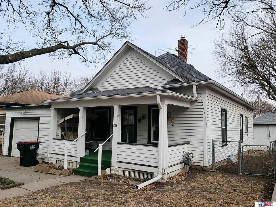 1018 Ella St Beatrice NE 68310 Zillow