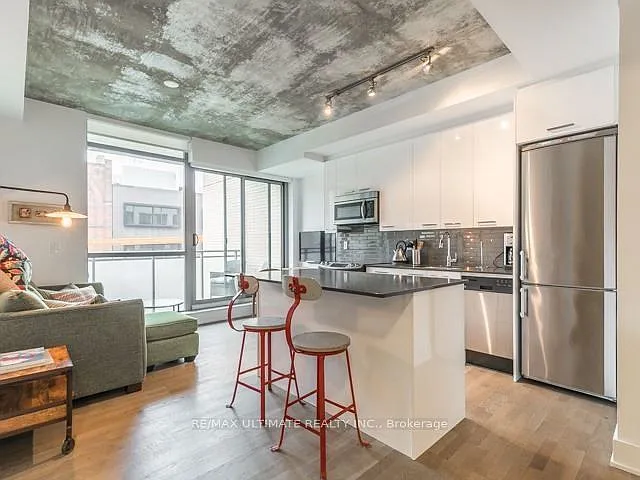 630 Queen St E #214 — Photo 4
