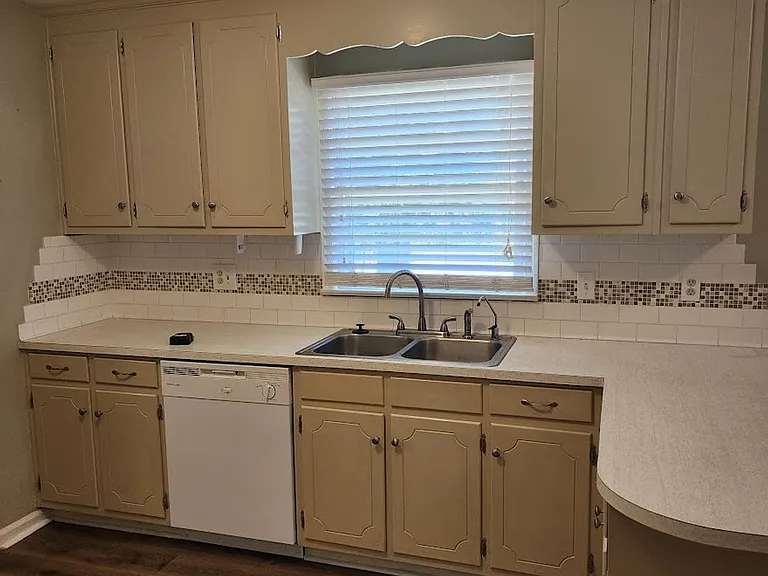 106 Argall Town Ln — Photo 3