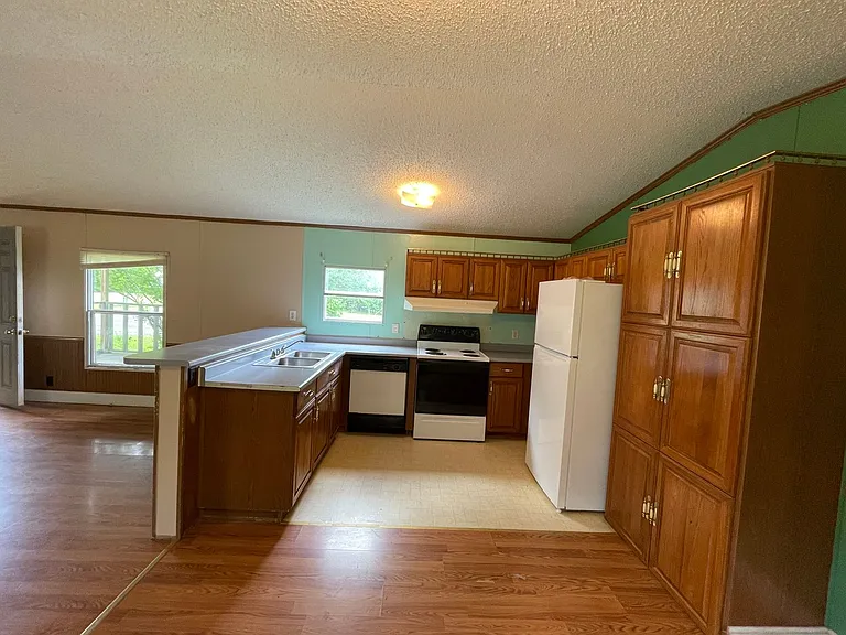 33 S Parakeet Cv — Photo 4
