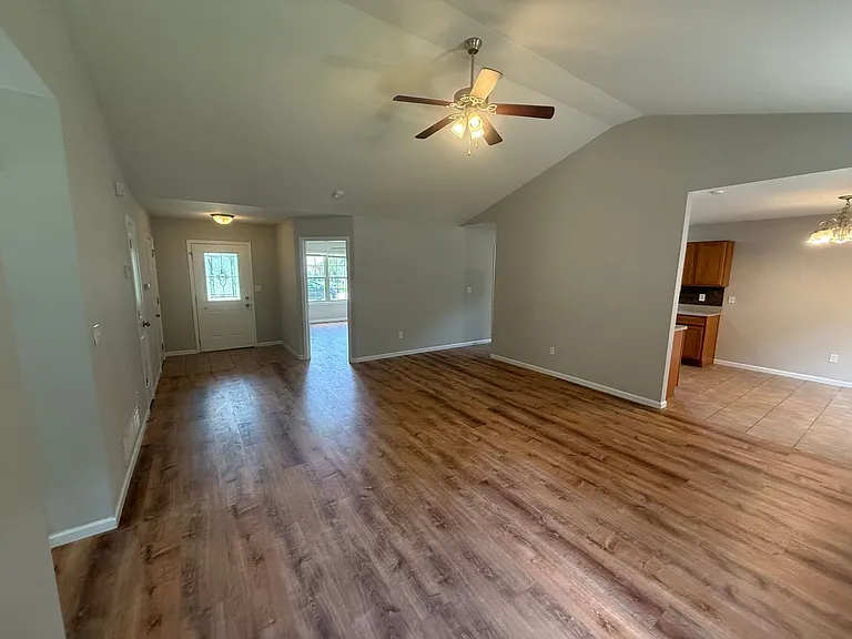 1432 Bodie Dr — Photo 10