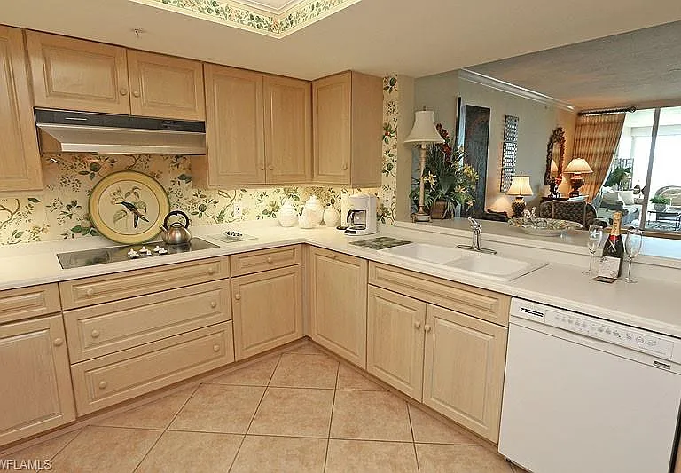 60 Seagate Dr #604 — Photo 11