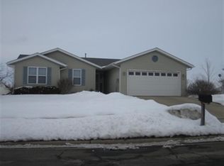 558 Meadowview Ln, Marshall, WI 53559