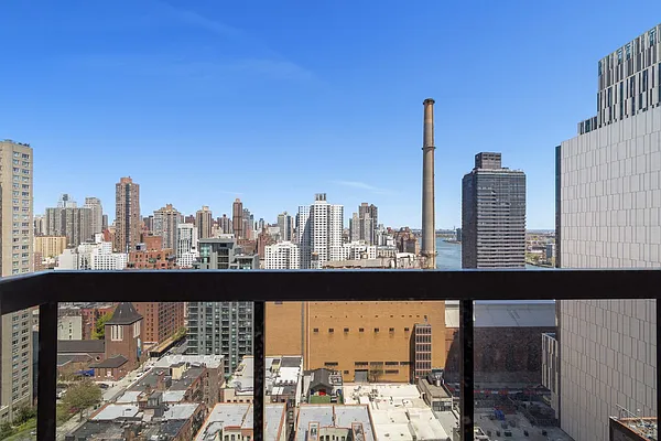 Rented by Compass | media 16